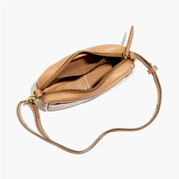 NWT Madewell The Leather Carabiner Mini Crossbody Bag - Picture 3 of 11
